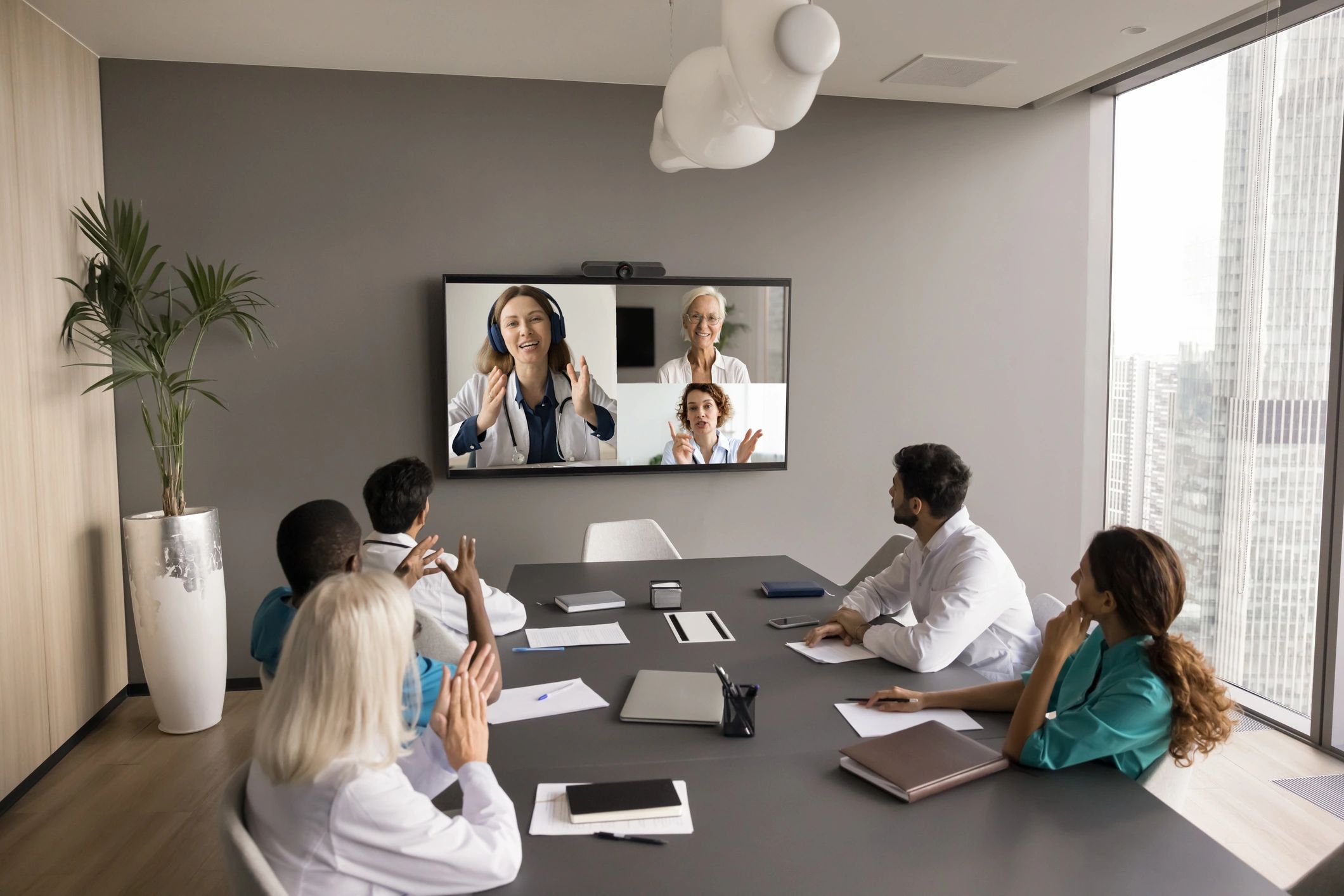 Medical and research professionals in an online discussion